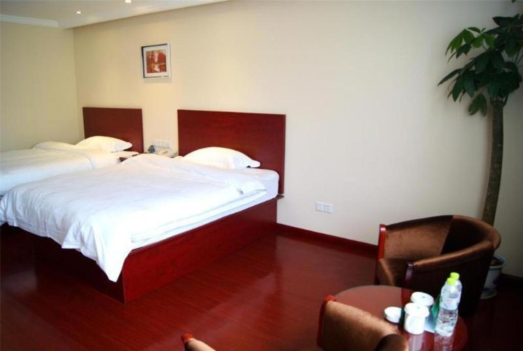 Greentree Inn Suzhou Railway Station North Square Haobainian Wedding Dress City Express Hotel Zewnętrze zdjęcie