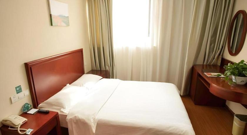 Greentree Inn Suzhou Railway Station North Square Haobainian Wedding Dress City Express Hotel Zewnętrze zdjęcie