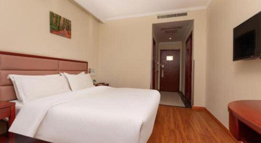 Greentree Inn Suzhou Railway Station North Square Haobainian Wedding Dress City Express Hotel Zewnętrze zdjęcie